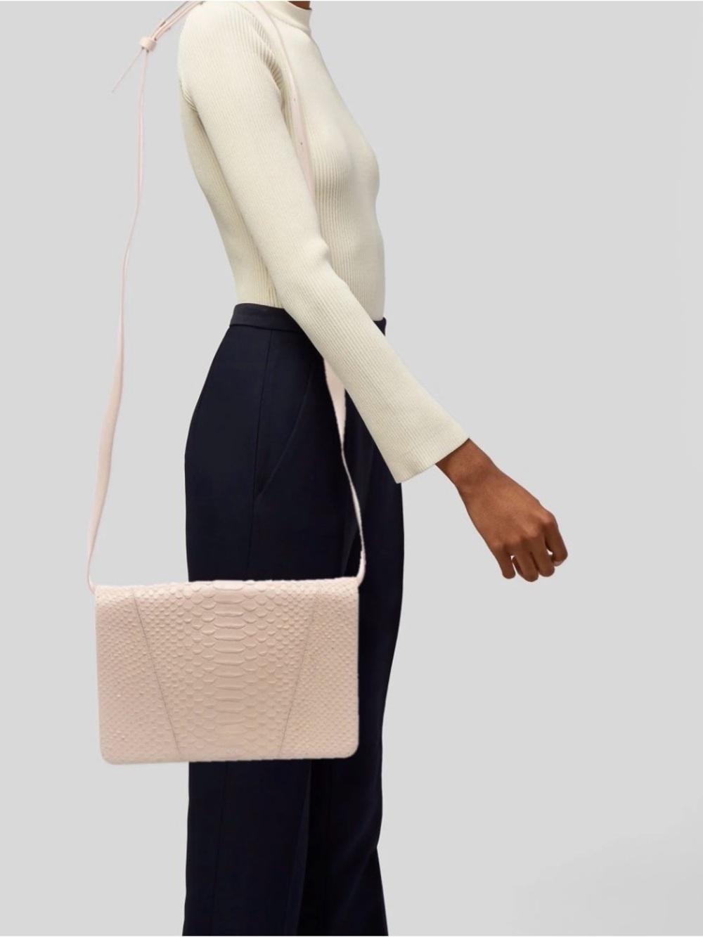 Vince Mod V Python Embossed Leather Crossbody Bag Tan Beige Envelope Clutch - Picture 2 of 16